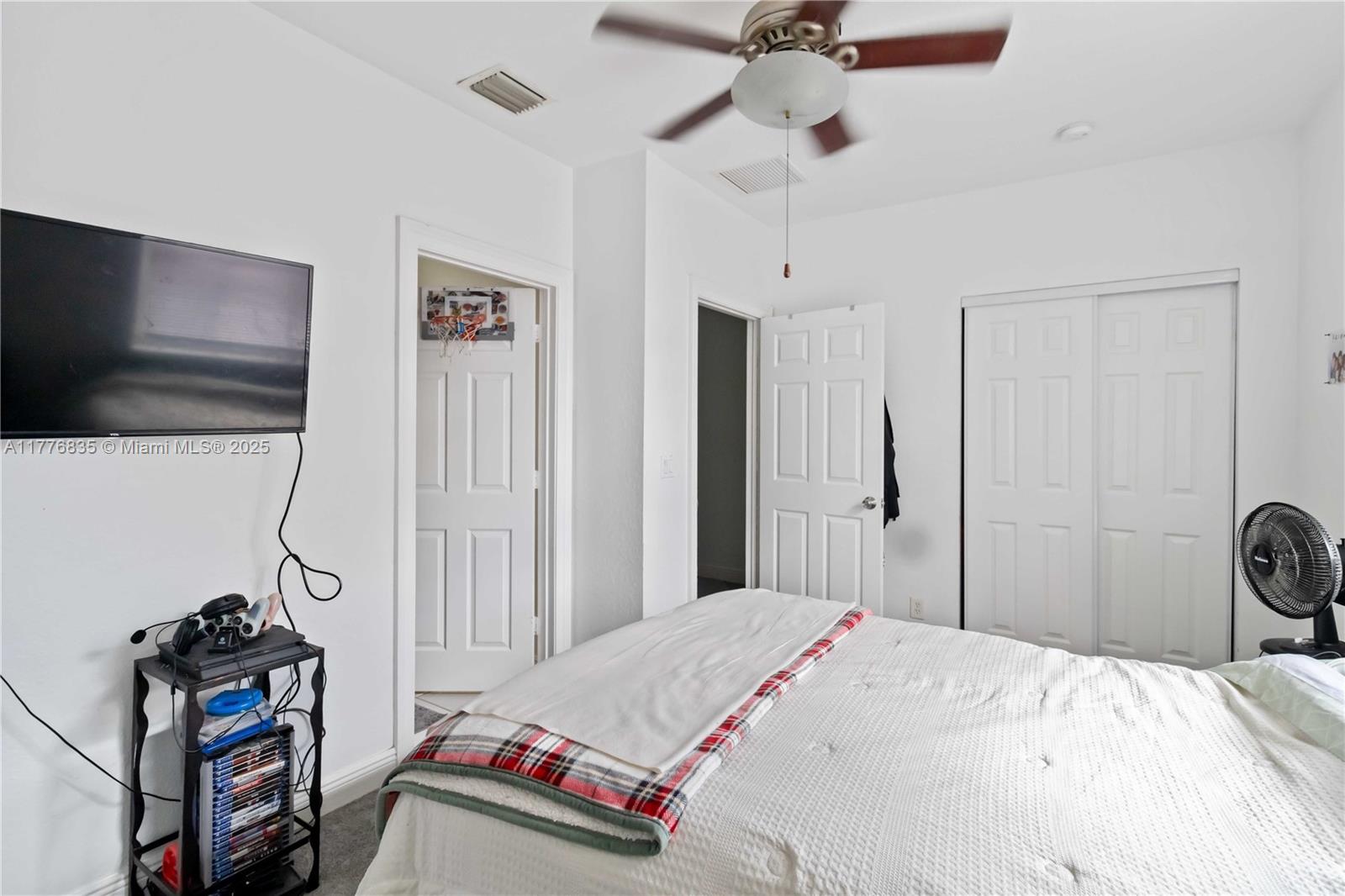 2452 SW 99th Way #2452, Miramar, Florida image 17