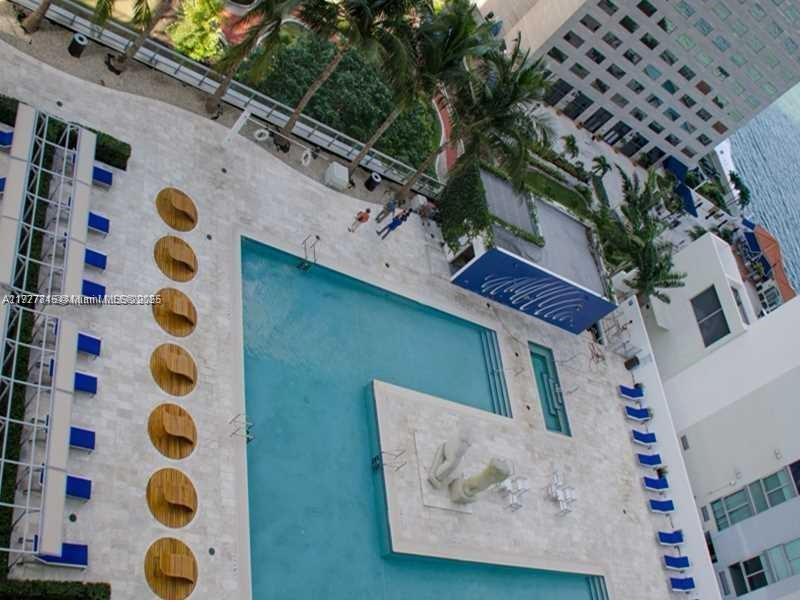 325 S Biscayne Blvd #2120, Miami FL 33131