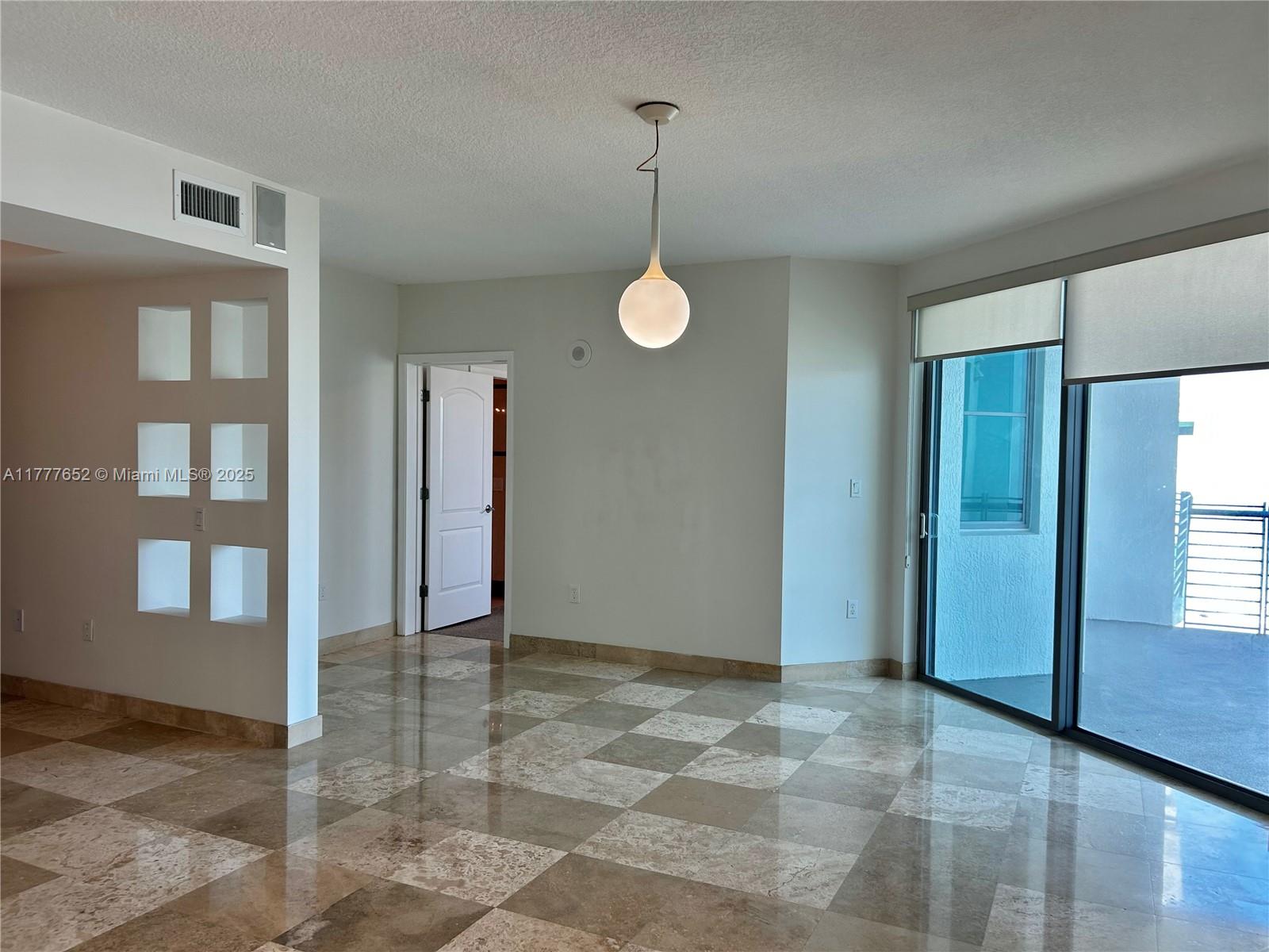 110 Washington Ave #1814, Miami Beach FL 33139
