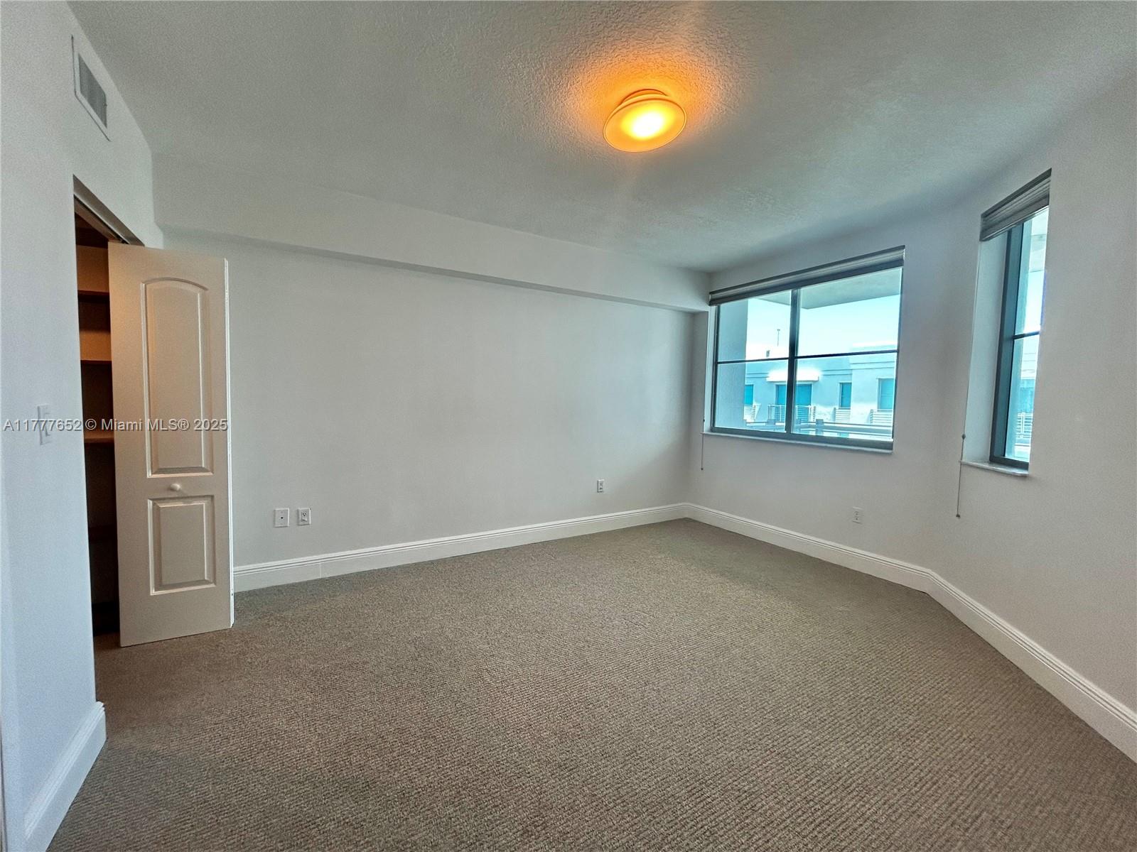 110 Washington Ave #1814, Miami Beach FL 33139