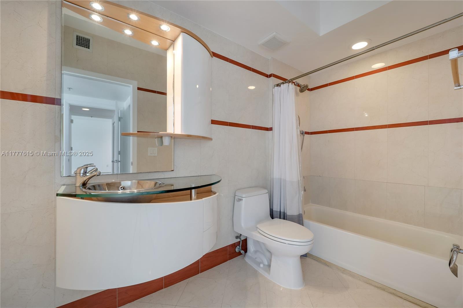 110 Washington Ave #2515, Miami Beach FL 33139