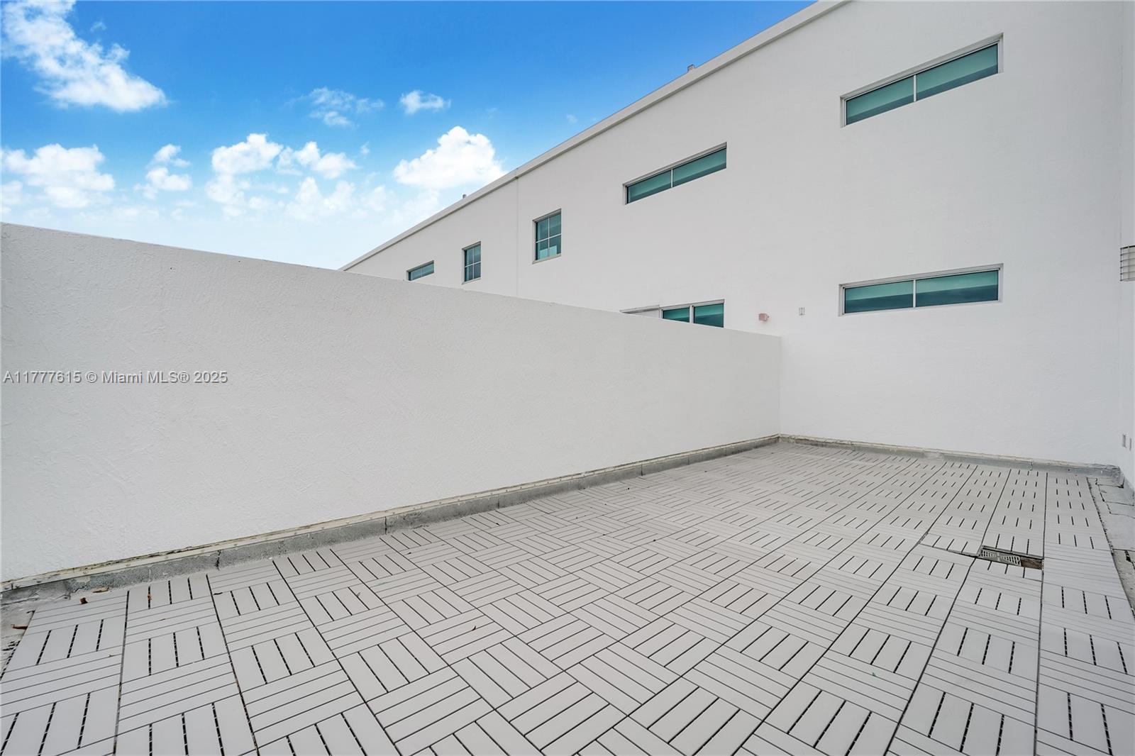 110 Washington Ave #2515, Miami Beach FL 33139