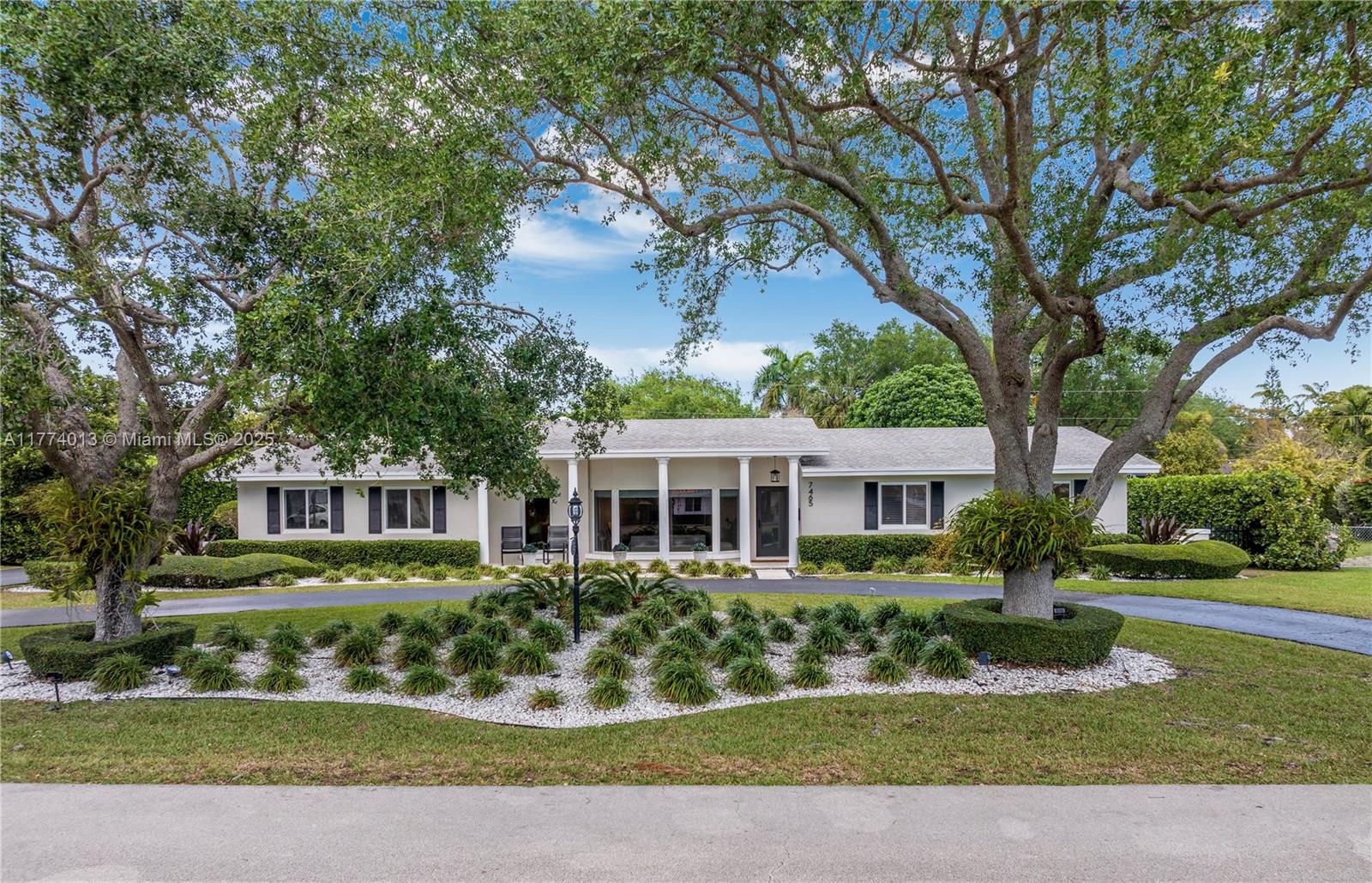 7465 SW 159th Ter, Palmetto Bay, Florida image 1