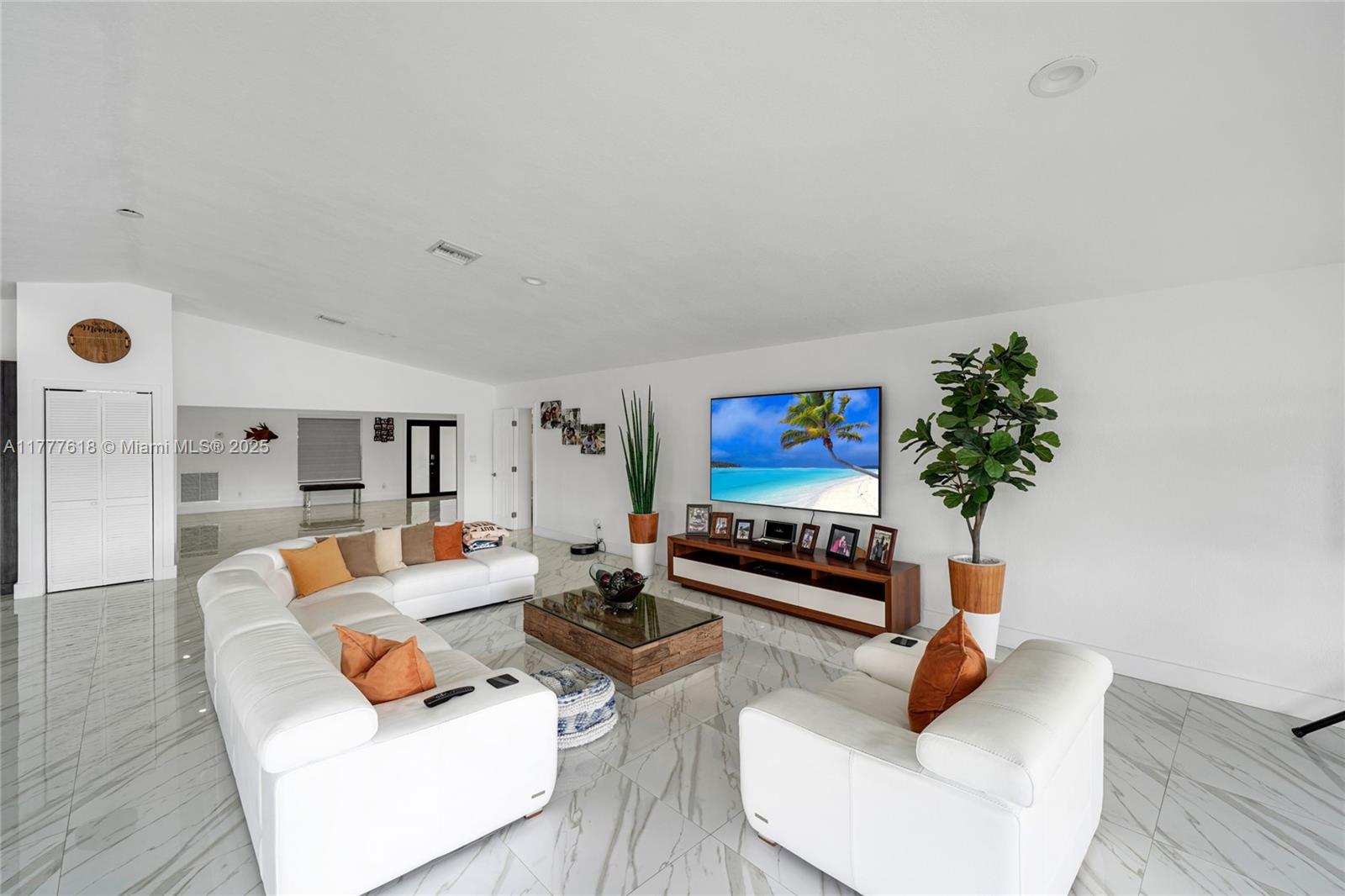 14720 Dade Pine Ave, Miami Lakes, Florida image 13