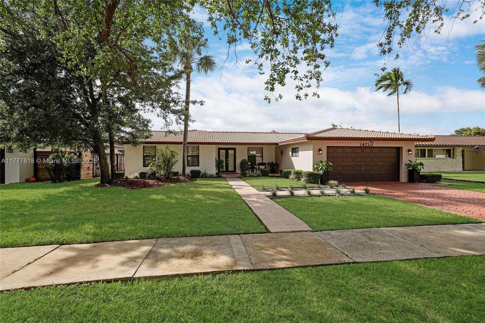 14720 Dade Pine Ave, Miami Lakes, Florida image 2