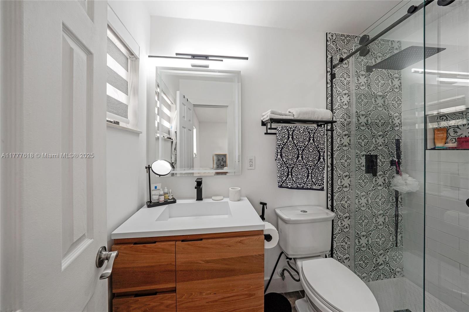 14720 Dade Pine Ave, Miami Lakes, Florida image 27