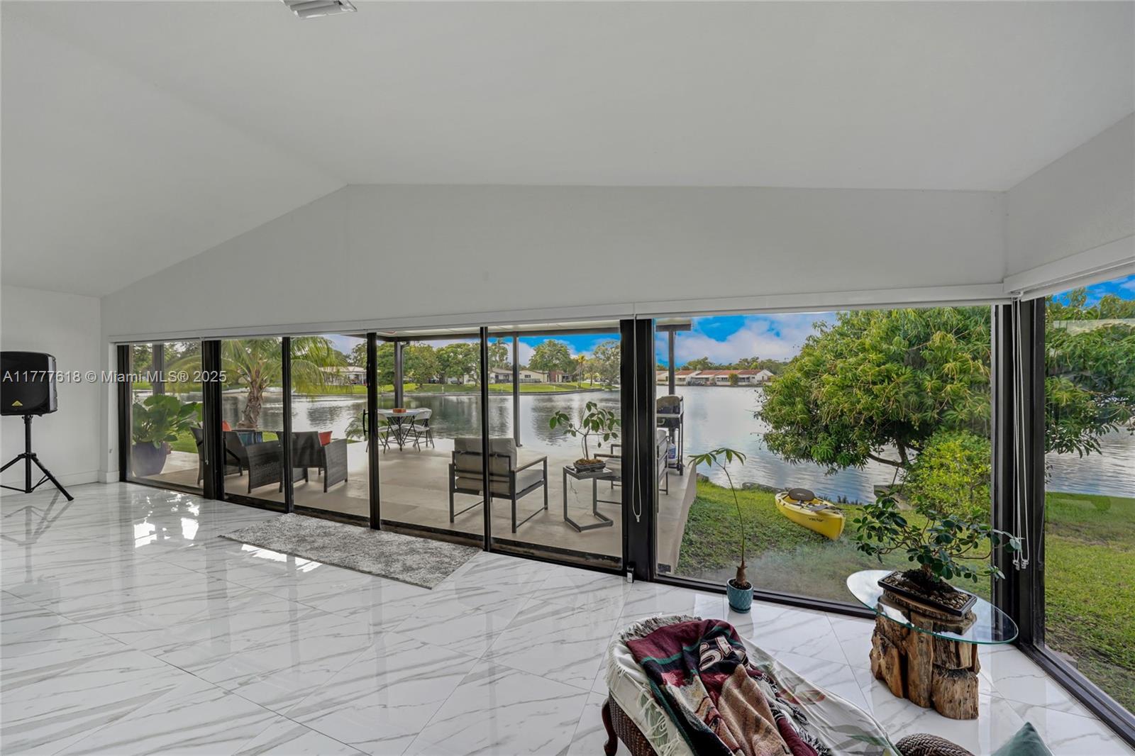14720 Dade Pine Ave, Miami Lakes, Florida image 9