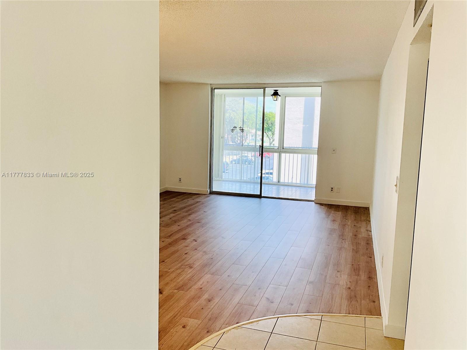201 SE 11th Ter #302, Dania Beach, Florida image 3