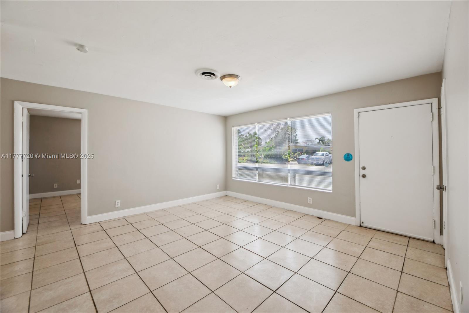 5810 SW 54th Ave, Davie, Florida image 4