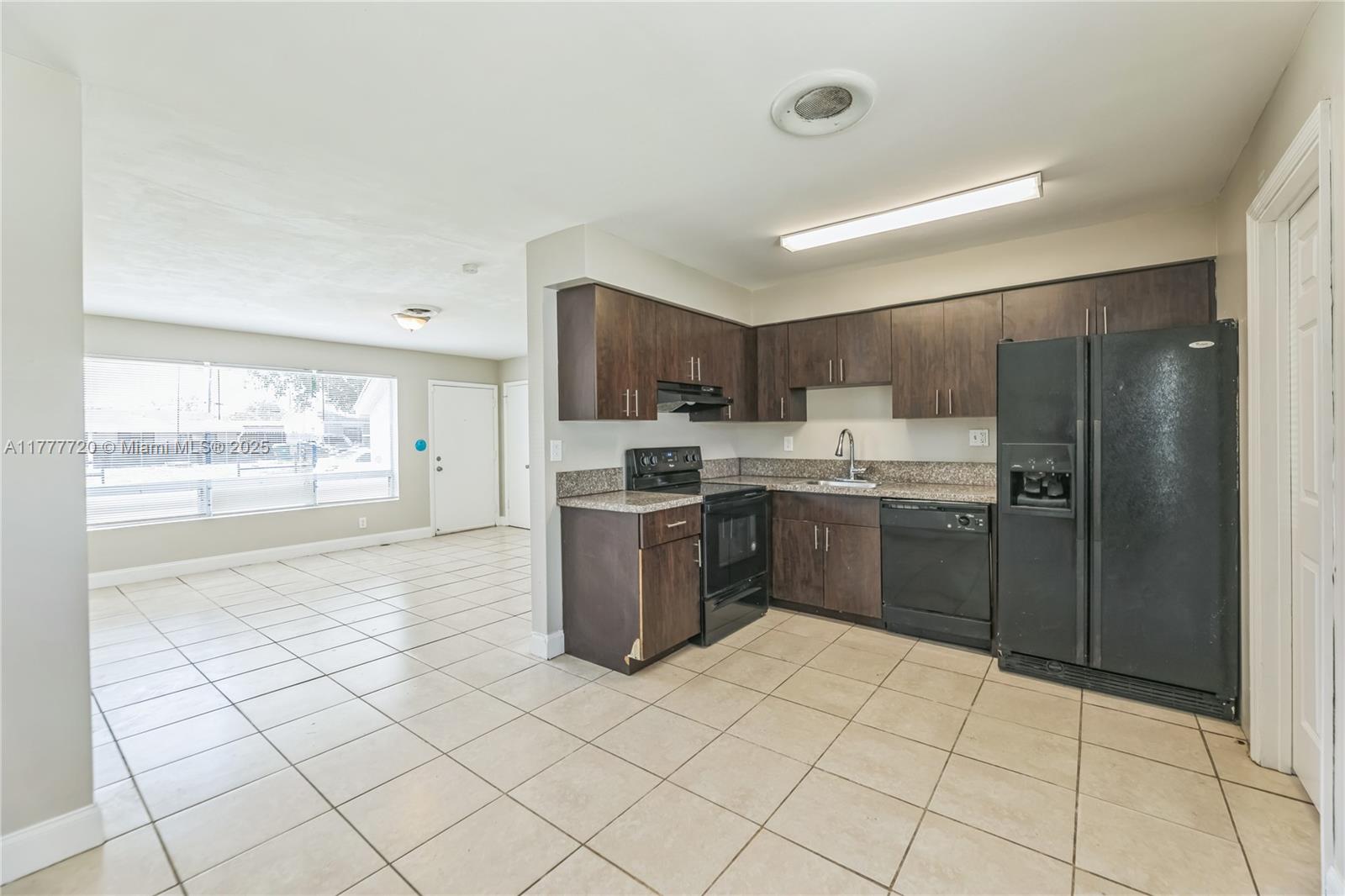 5810 SW 54th Ave, Davie, Florida image 7