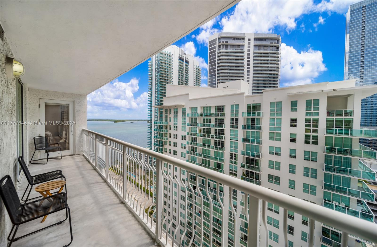 Condo for Sale in Miami, FL