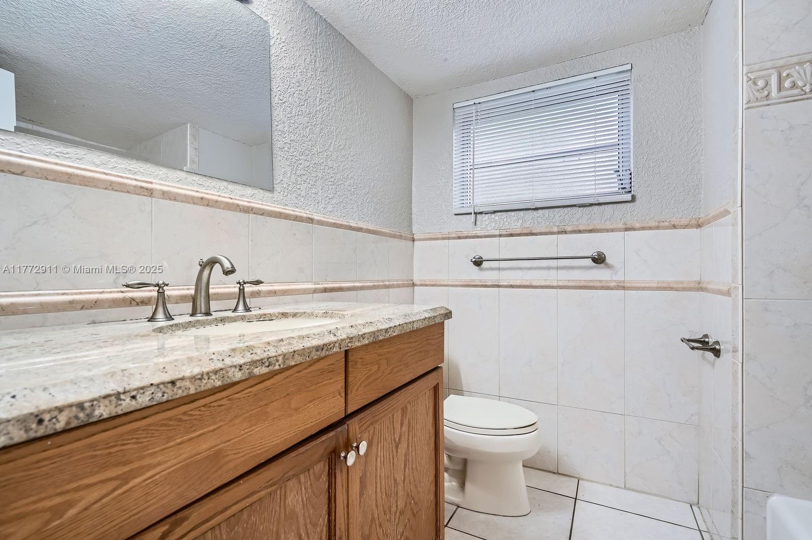 7301 NW 11th St, Plantation, Florida image 25