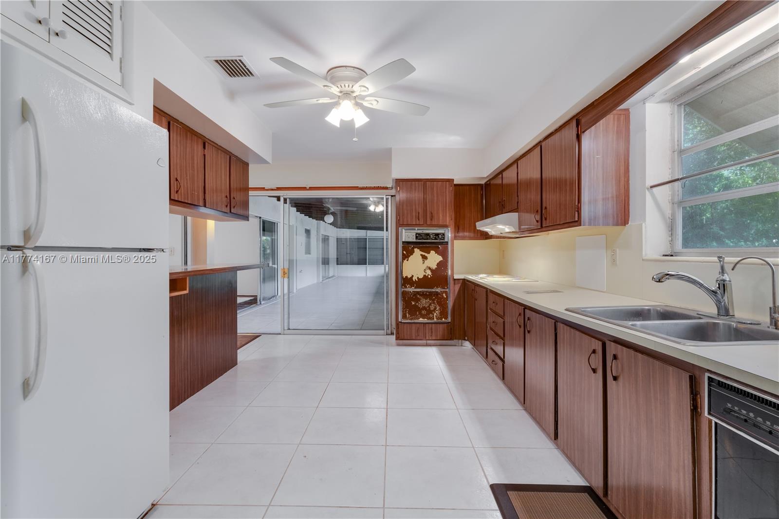 7200 SW 131st St, Pinecrest, Florida image 7