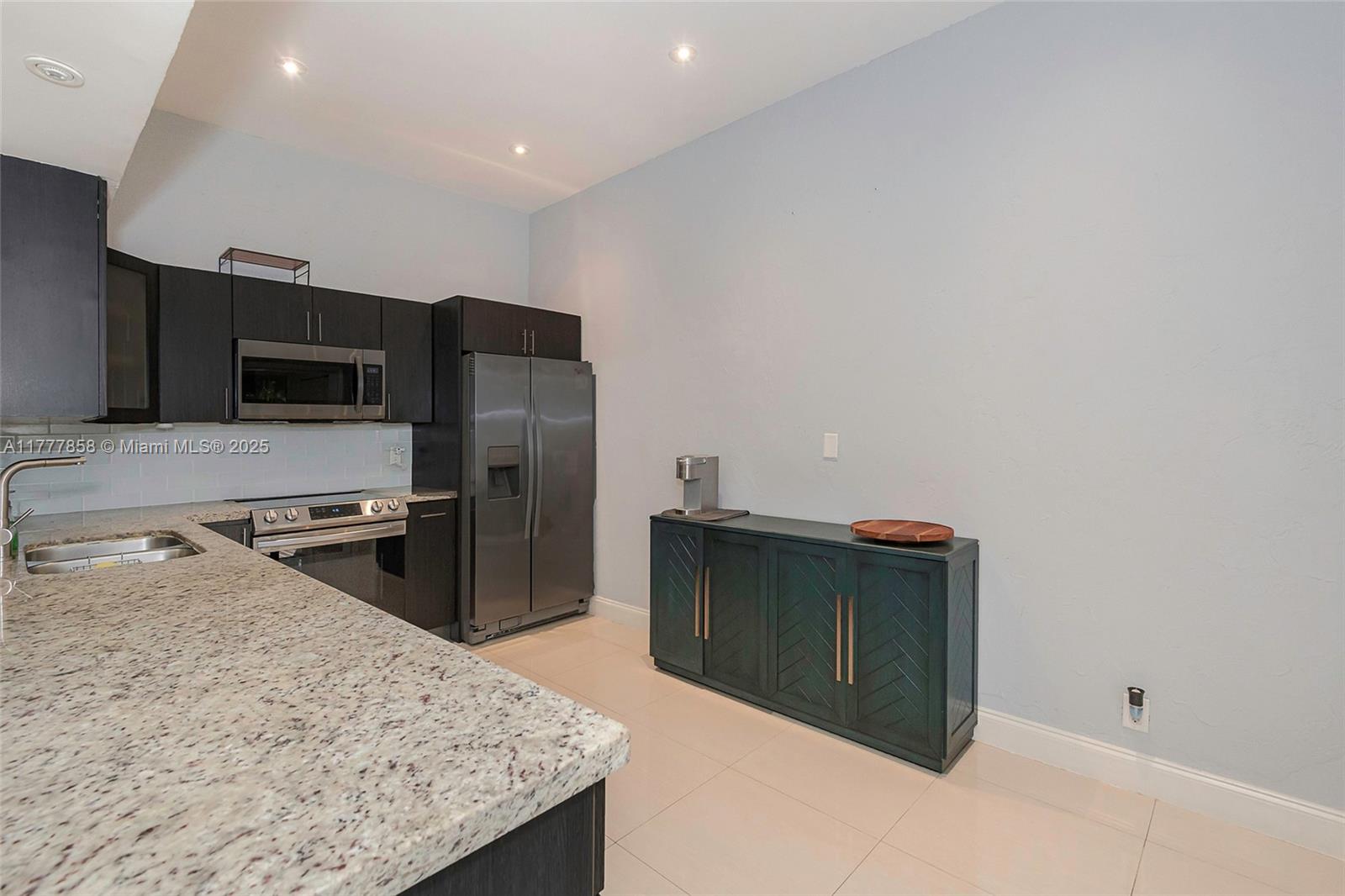9243 W Sunrise Blvd, Plantation, Florida image 10