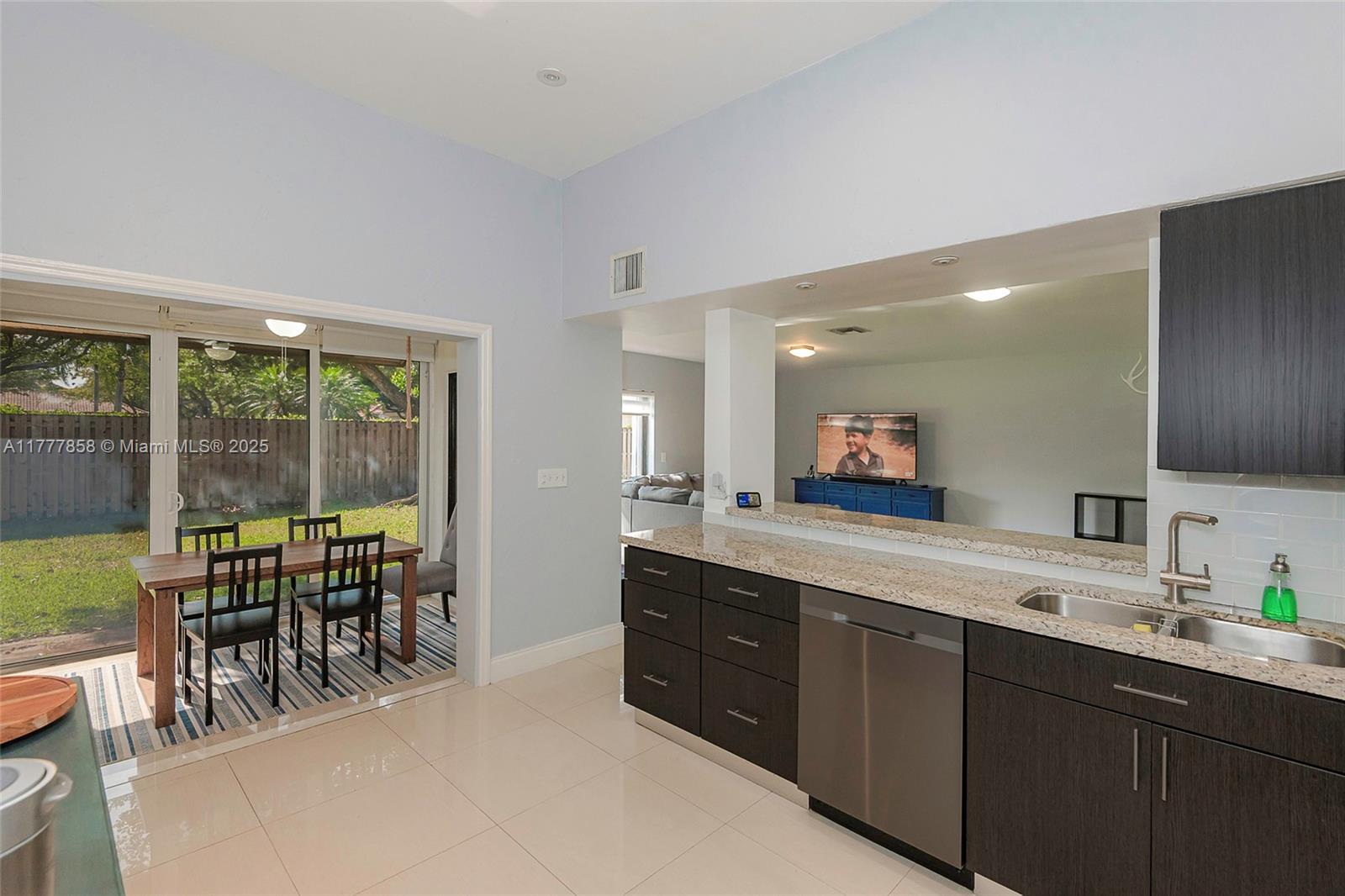 9243 W Sunrise Blvd, Plantation, Florida image 9