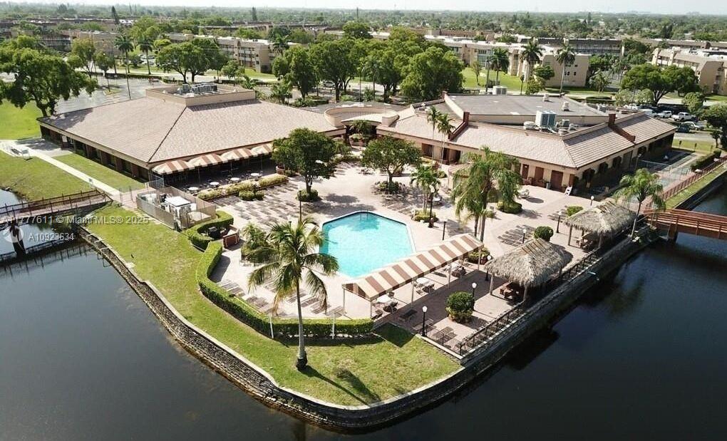 9121 Sunrise Lakes Blvd #101, Sunrise, Florida image 22