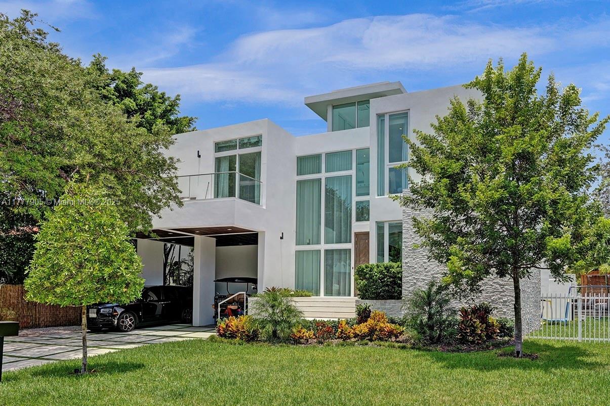 201 Buttonwood Dr Key Biscayne, FL 33149