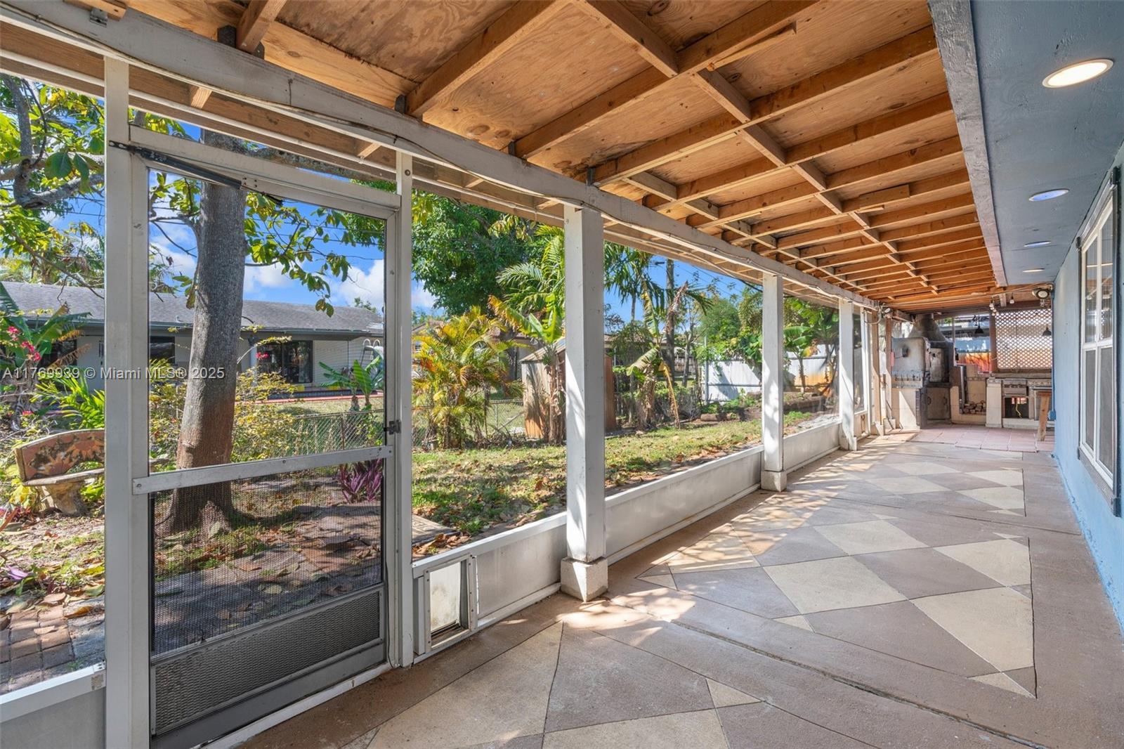 4340 NW 6th St, Plantation, Florida image 33