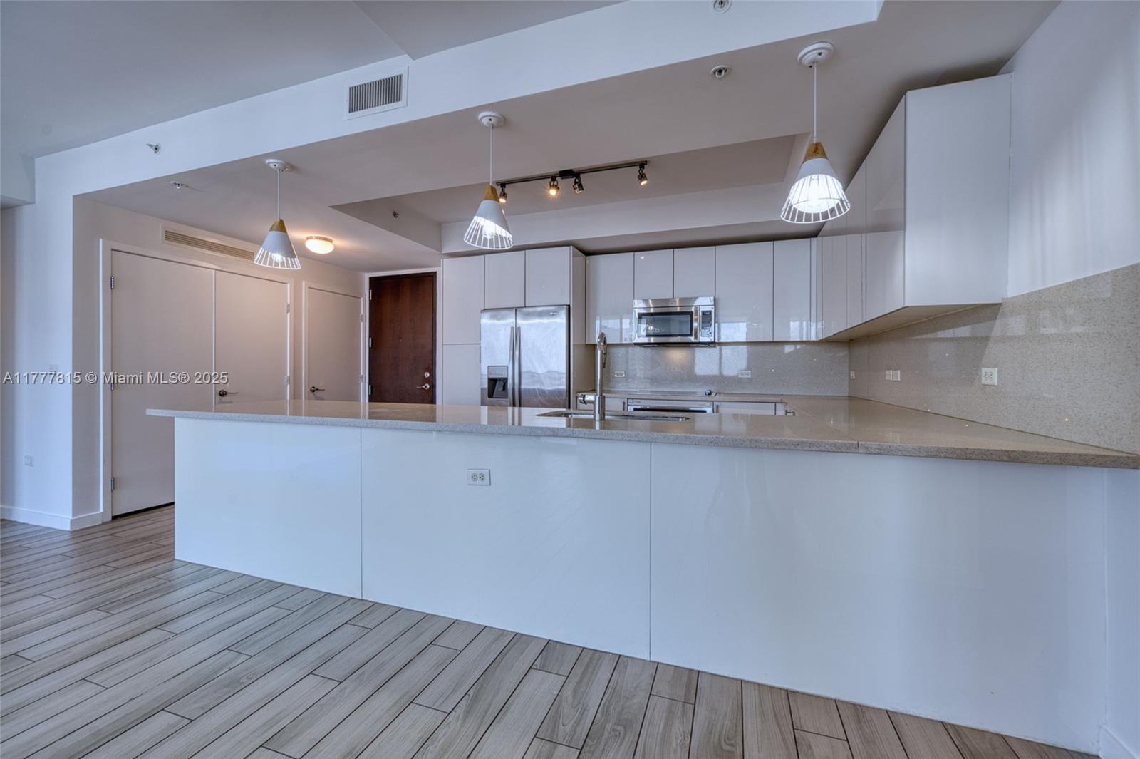 999 SW 1st Ave #1912, Miami FL 33130