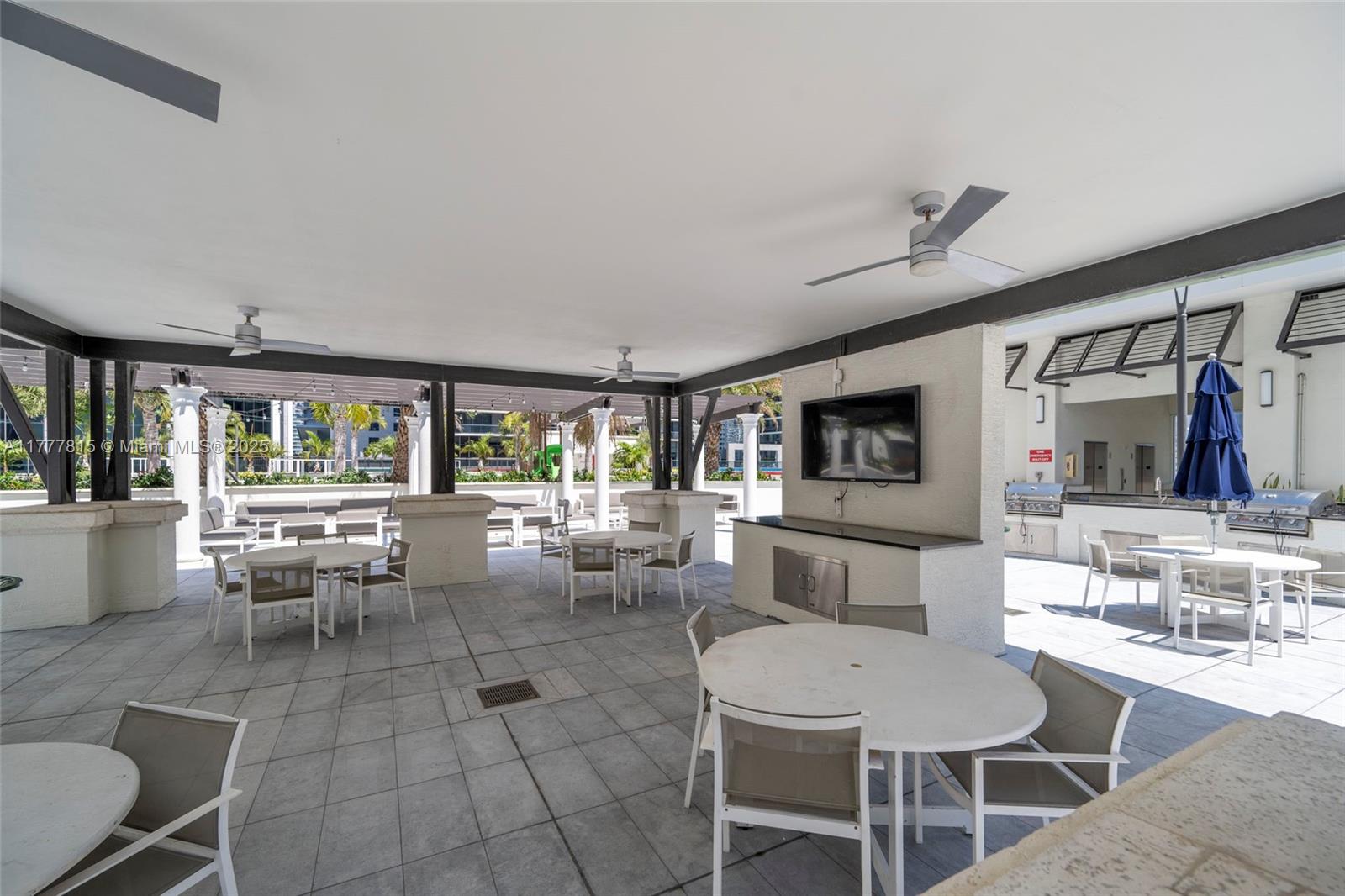 999 SW 1st Ave #1912, Miami FL 33130