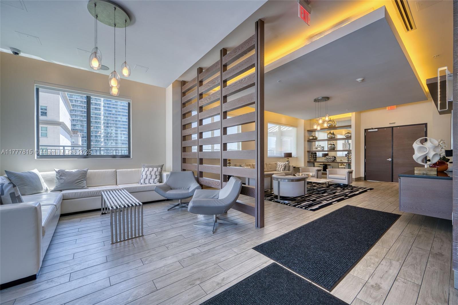 999 SW 1st Ave #1912, Miami FL 33130