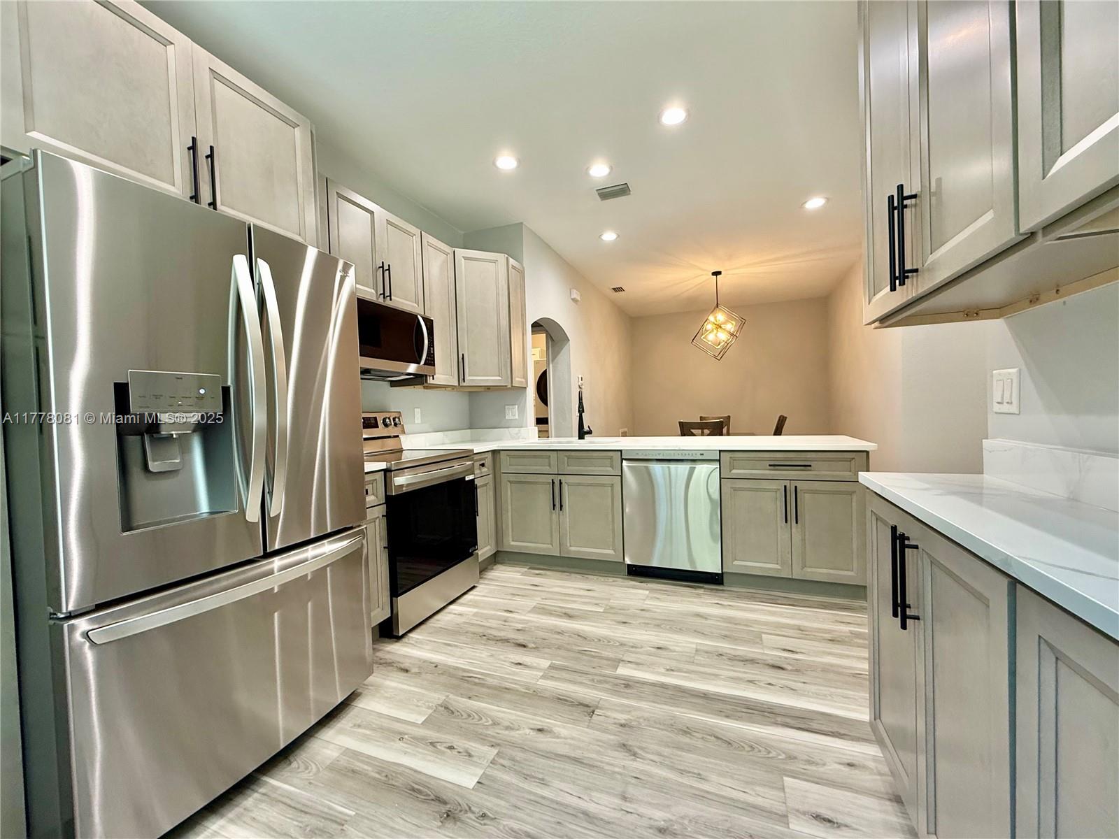 7550 Meadow Lakes Dr #4704, Naples, Florida image 7