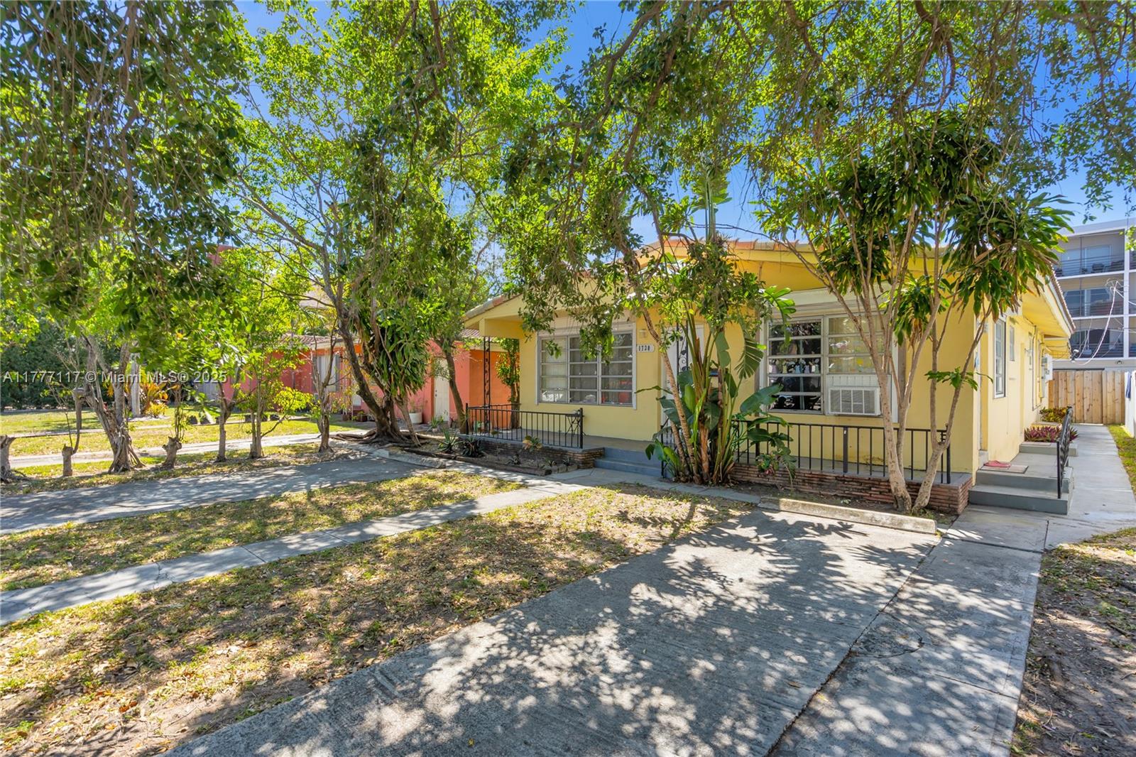 Residentialincome, Hollywood, Florida image 2