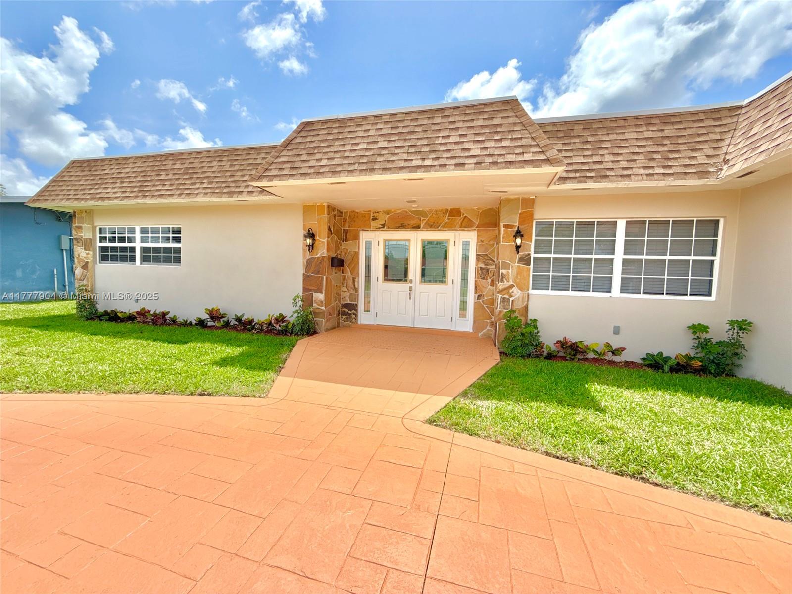 7480 NW 14th St, Plantation, Florida image 6