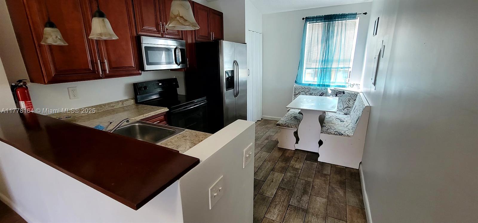 Property photo # 9