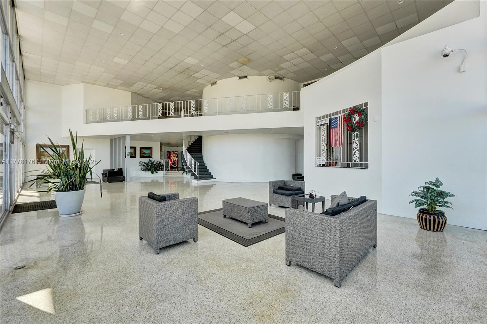 Listing Photo 17