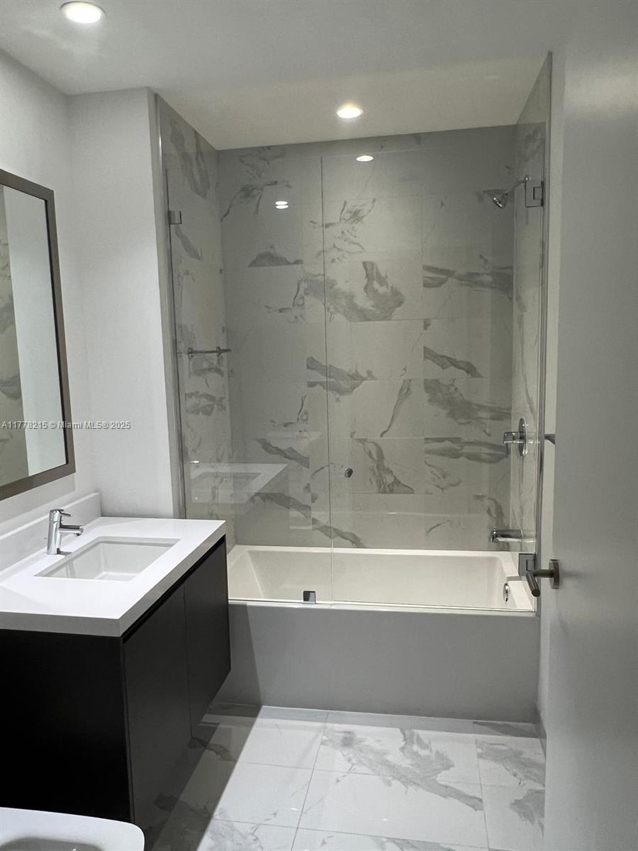 851 NE 1st Ave #4107, Miami FL 33132