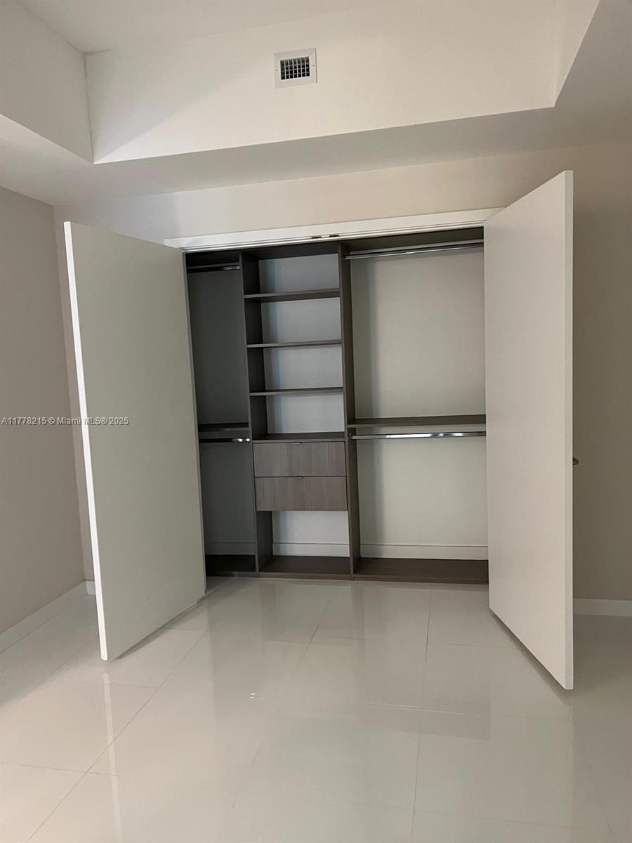 851 NE 1st Ave #4107, Miami FL 33132