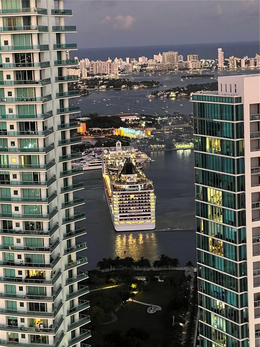 851 NE 1st Ave #4107, Miami FL 33132