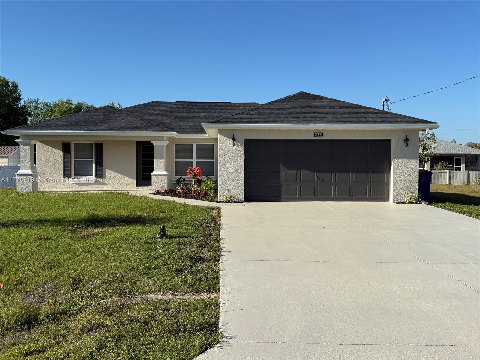 213 Manasota St, Fort Myers, Florida image 4