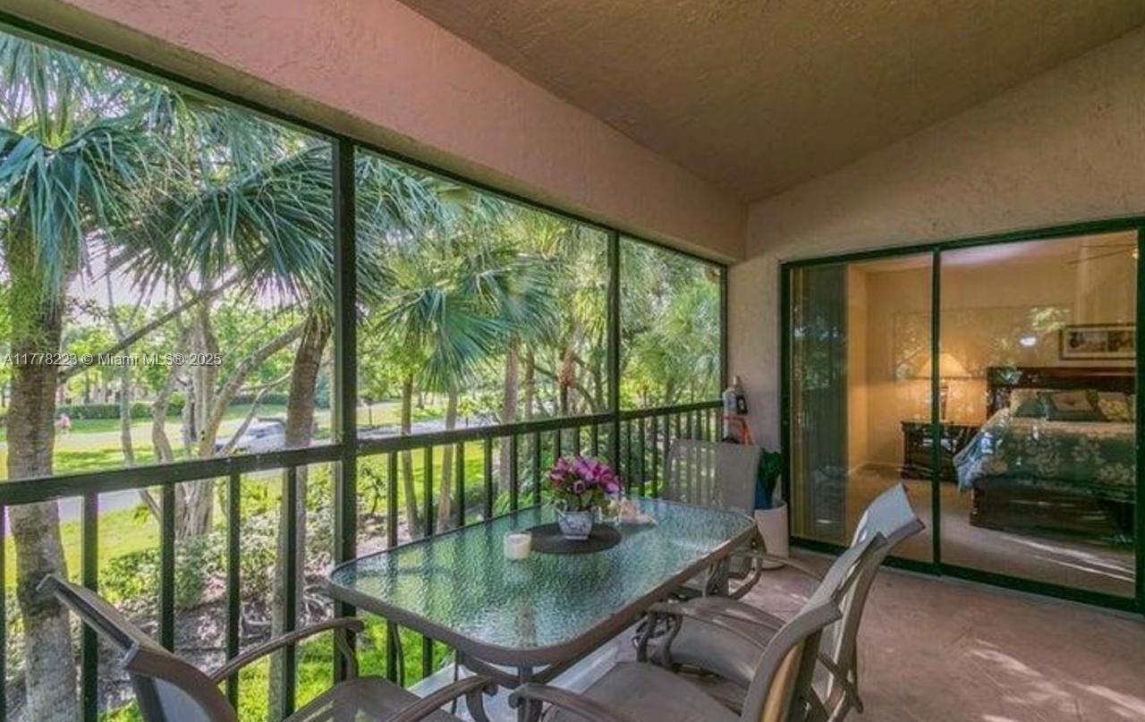 1143 Duncan Cir #201, Palm Beach Gardens, Florida image 5