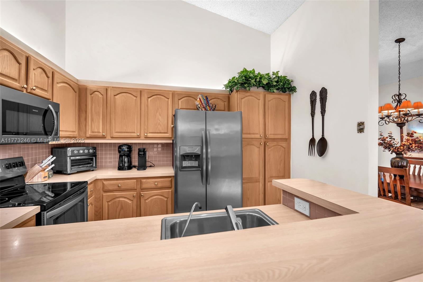 1496 NW 105th Ave, Plantation, Florida image 11
