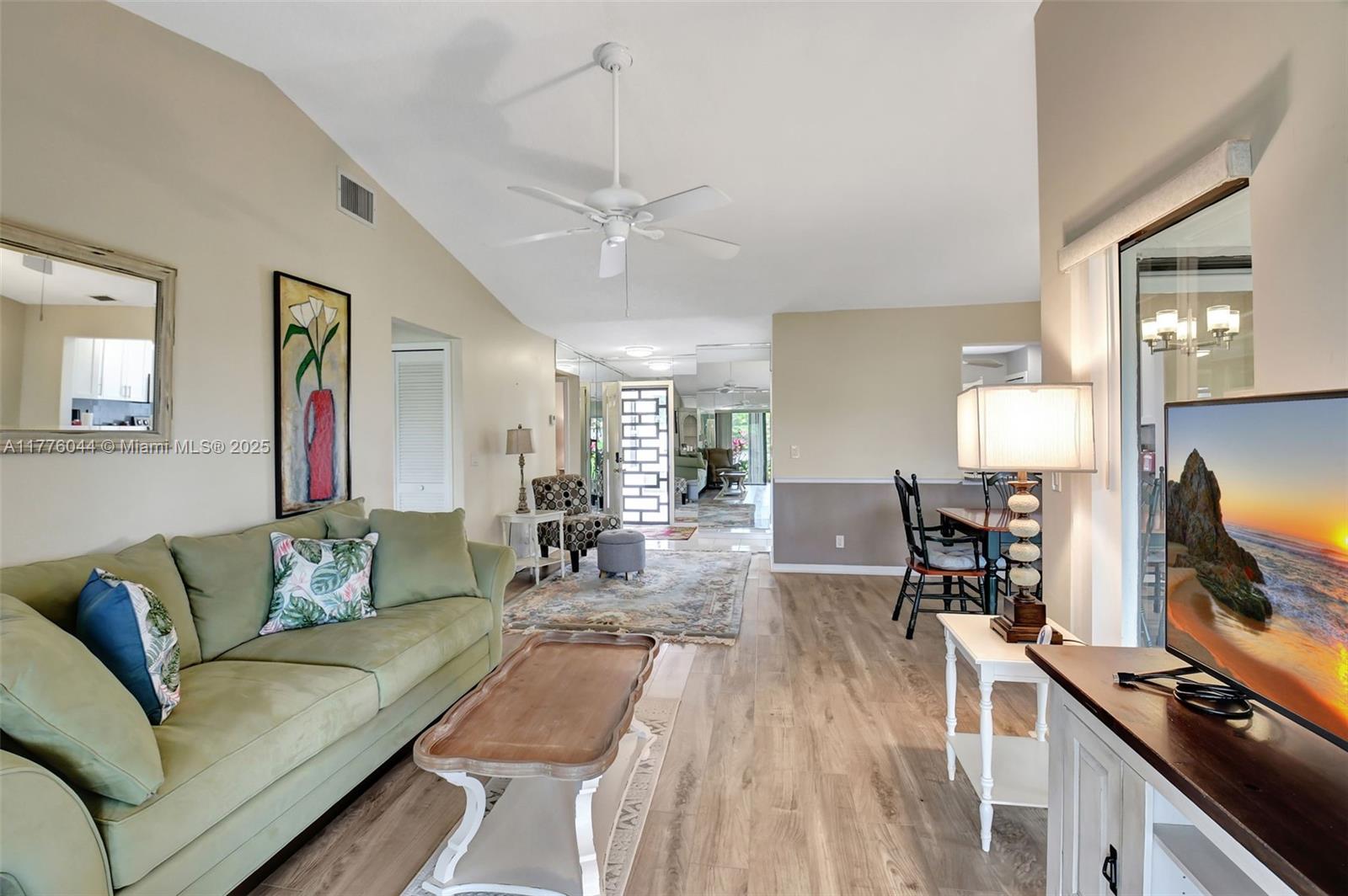 5558 E Parkwalk Cir E, Boynton Beach, Florida image 14