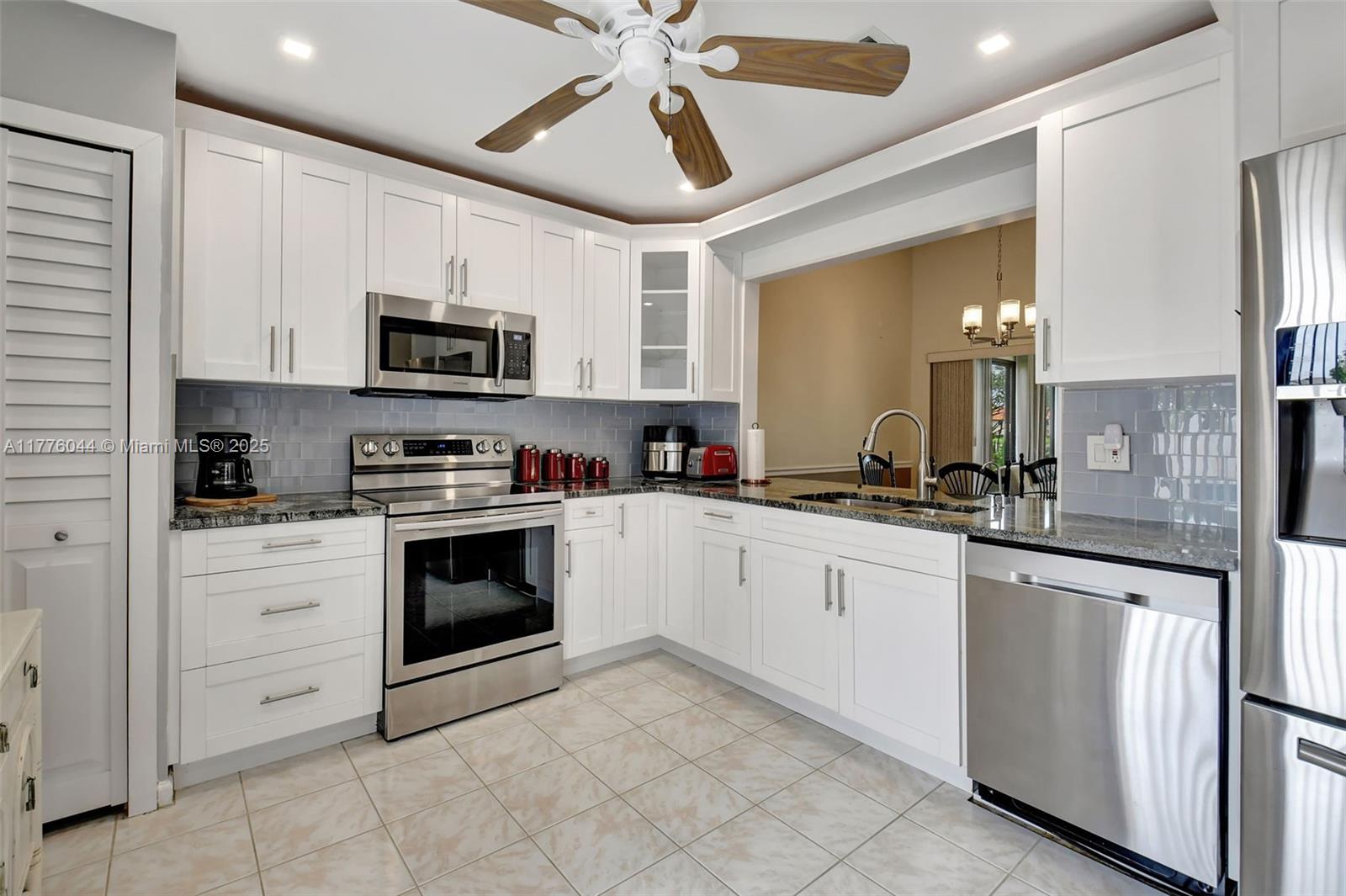 5558 E Parkwalk Cir E, Boynton Beach, Florida image 4