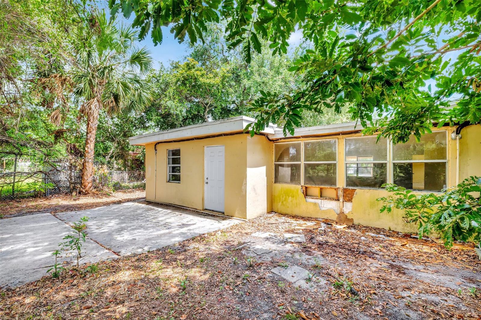 931 NW 38th Ave, Lauderhill, Florida image 36