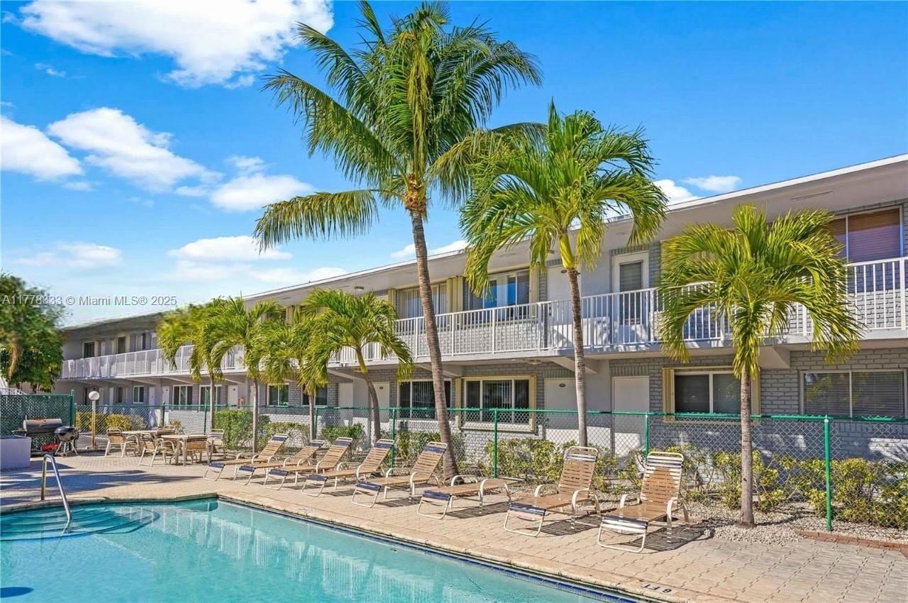 2175 NE 56th St #107, Fort Lauderdale, Florida image 2