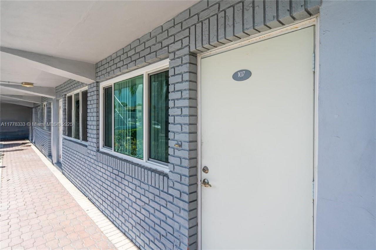 2175 NE 56th St #107, Fort Lauderdale, Florida image 3