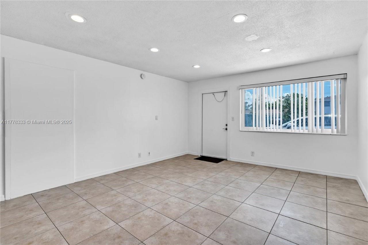 2175 NE 56th St #107, Fort Lauderdale, Florida image 5