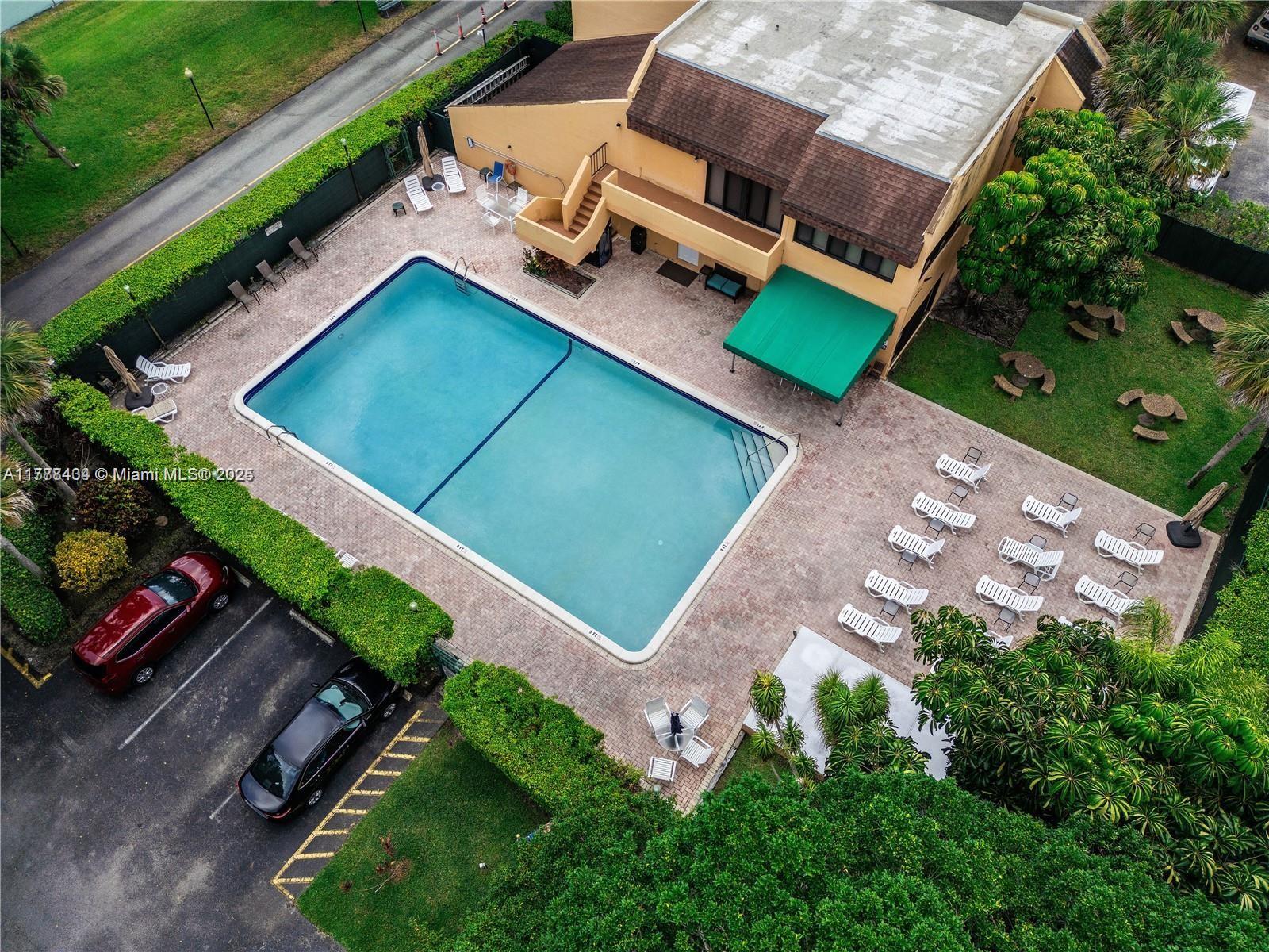 430 Commodore Dr #314, Plantation, Florida image 24