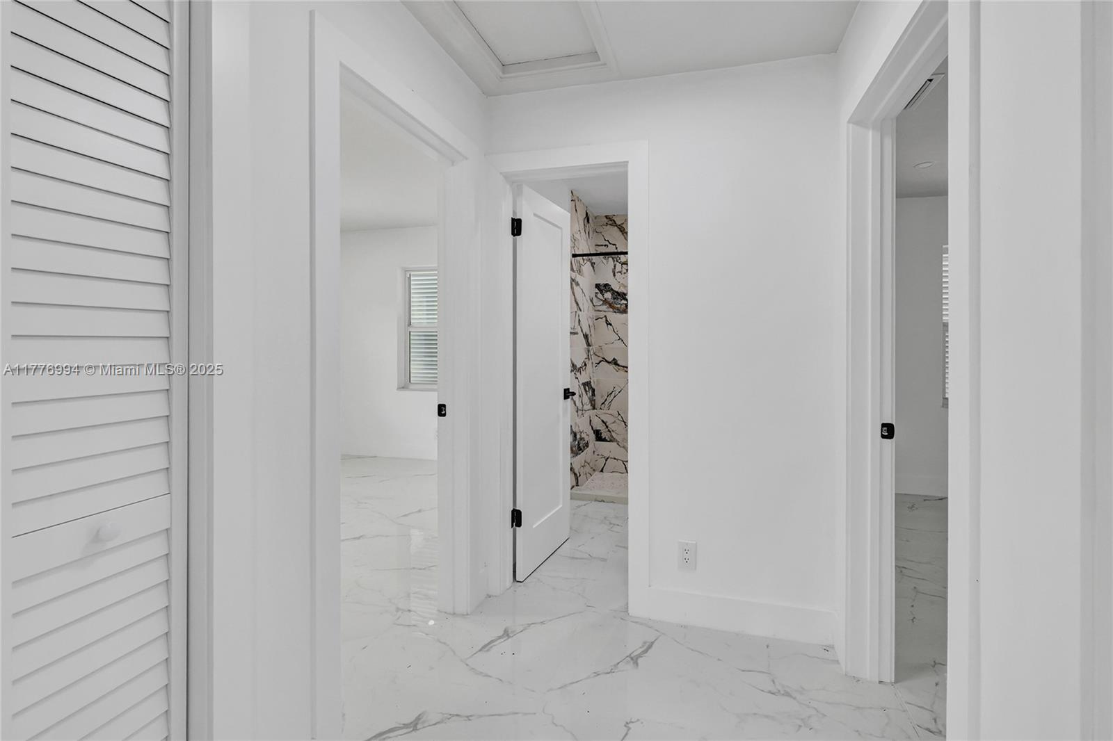 Residentialincome, Hollywood, Florida image 14