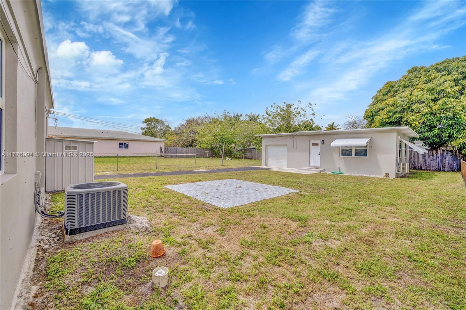 Residentialincome, Hollywood, Florida image 38