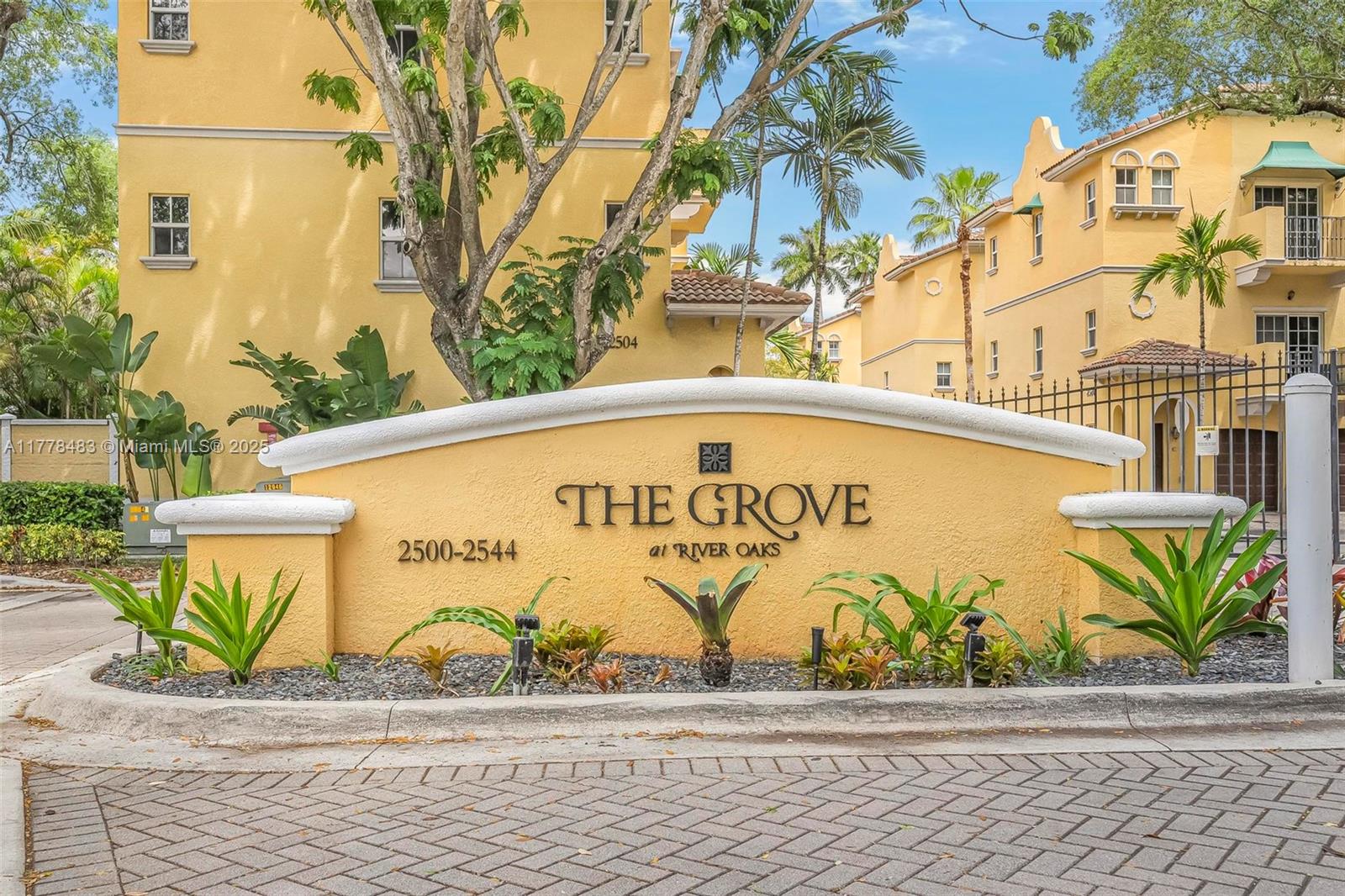 2516 SW 14th Ave #403, Fort Lauderdale, Florida image 24