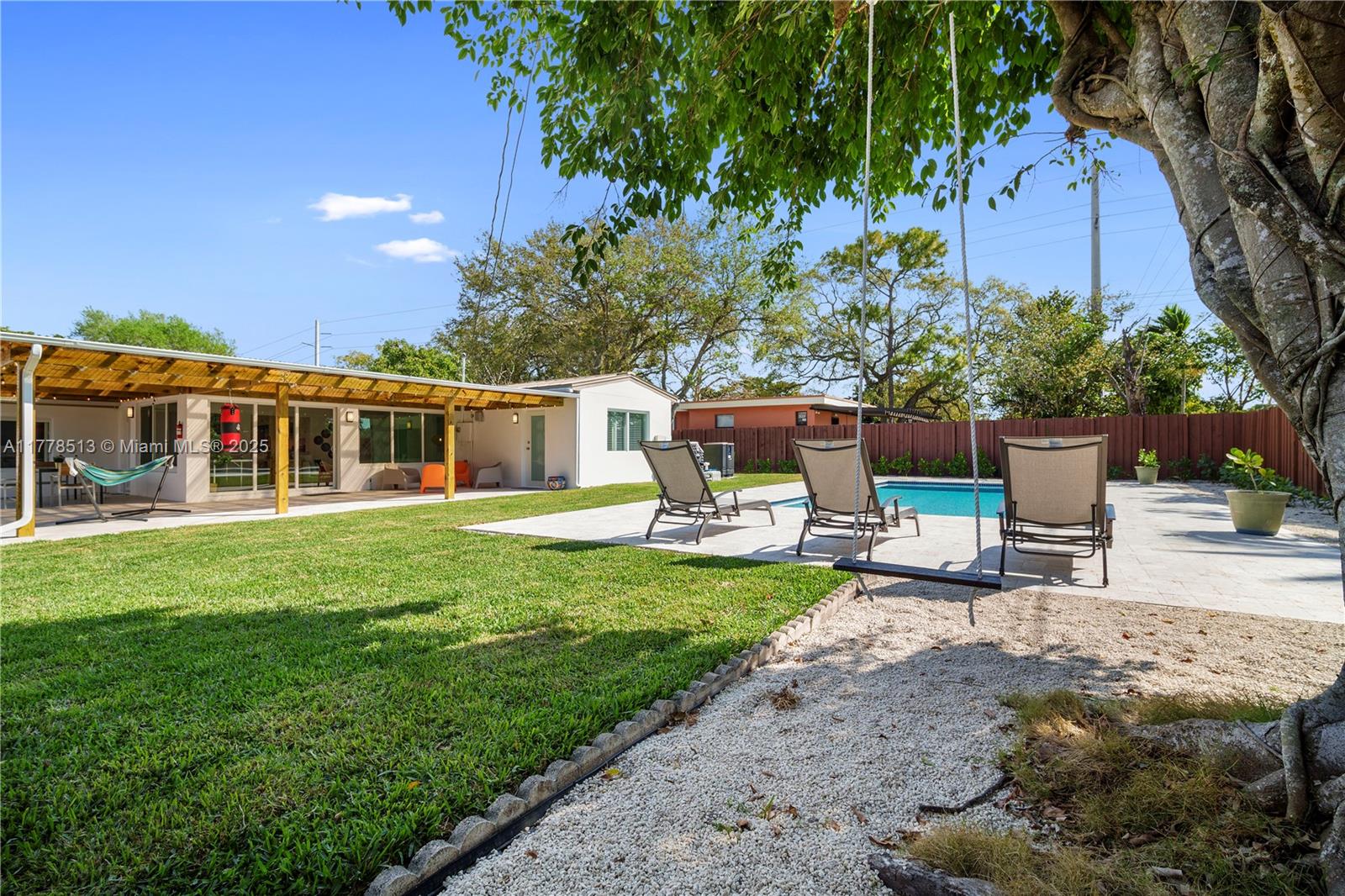 1360 NE 138th St, North Miami, Florida image 43