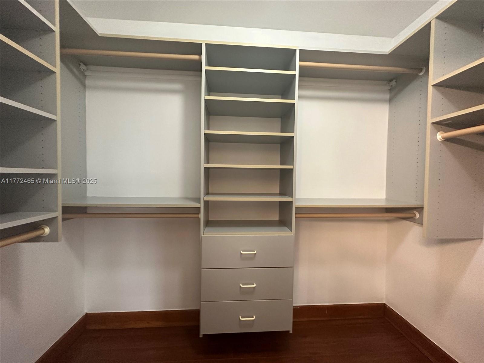 Listing Photo 23