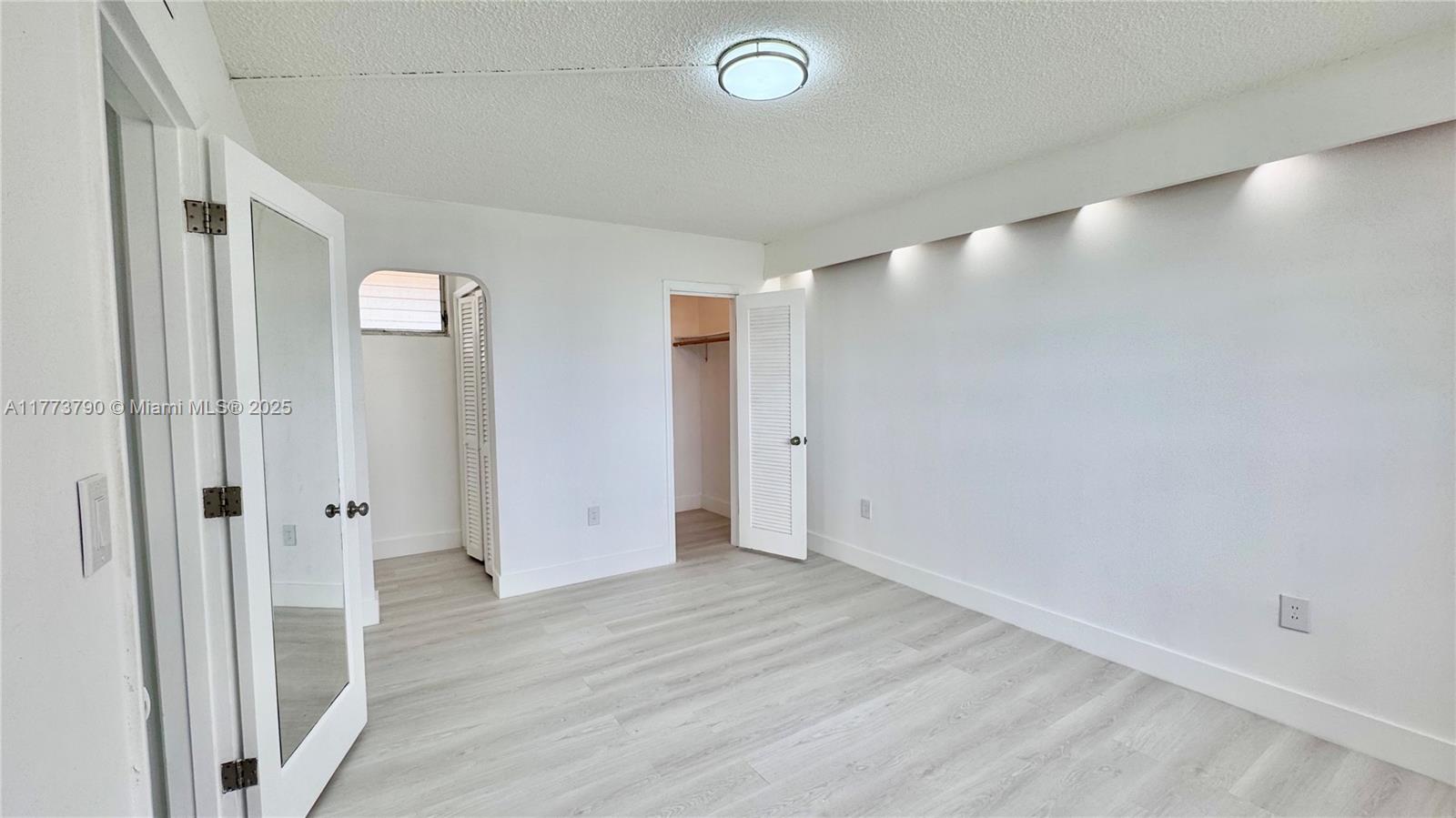 2999 Point East Dr #C101, Aventura, Florida image 10