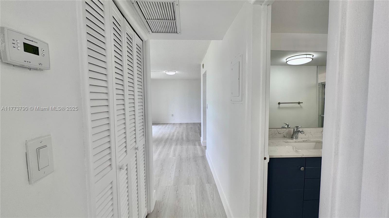 2999 Point East Dr #C101, Aventura, Florida image 13